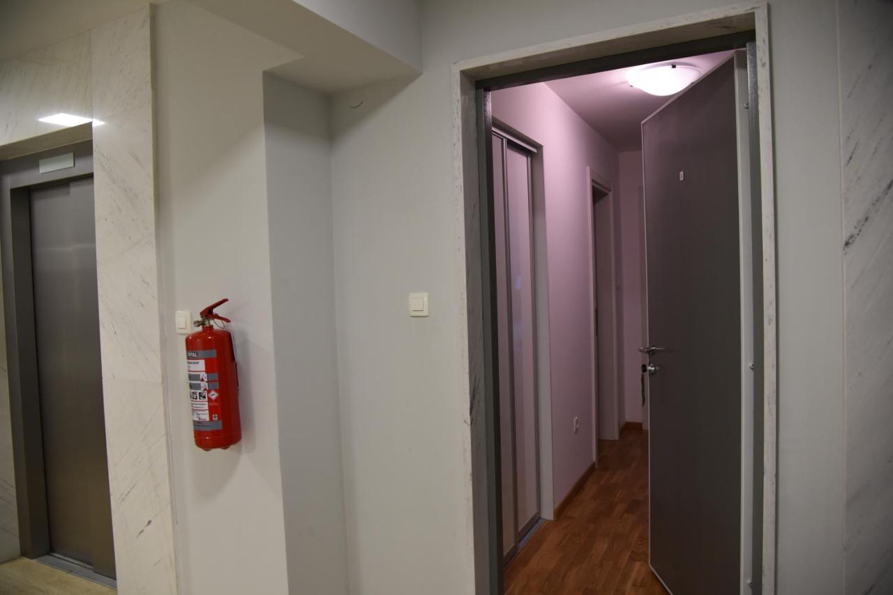 Apartment Lux Fontana Budva Exterior photo